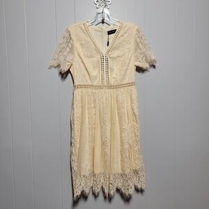 Funlingo Cream Floral Lace V-Neck Midi Dress Short Sleeve Eyelash Trim Womens M